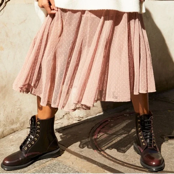 Dr. Martens | Elsham Lace-Up Boots in Cherry Red - Picture 1 of 9